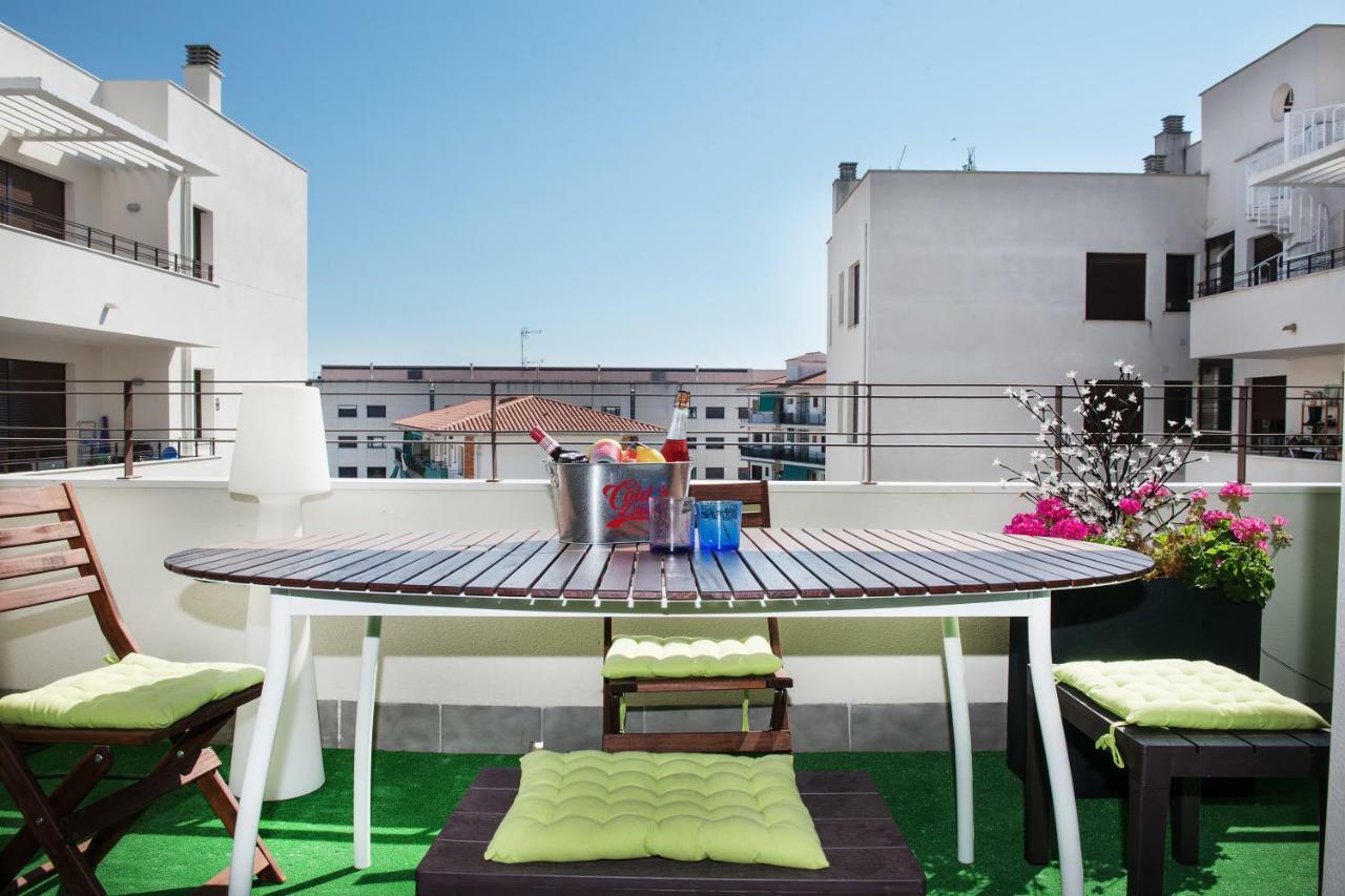 New Apartment With Big Terrace 10 Min Walk To Beach Supermarkets กาลาเฟลล์ ภายนอก รูปภาพ