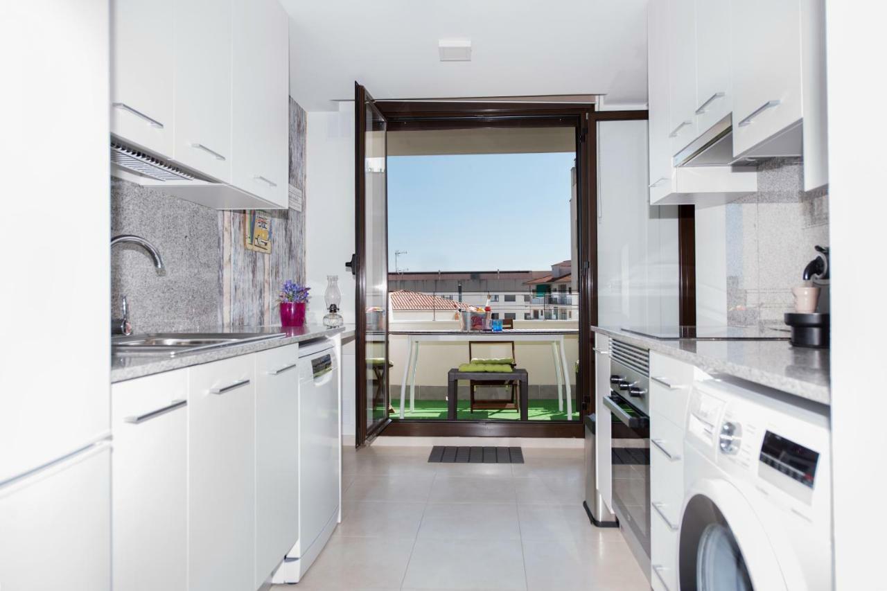New Apartment With Big Terrace 10 Min Walk To Beach Supermarkets กาลาเฟลล์ ภายนอก รูปภาพ